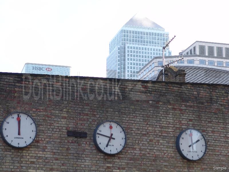 west-ferry-circus-canary-wharf-world-clocks-2 